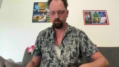 niceoregano online show from June 5, 10:32 am