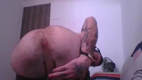 Snapshot of k_a_t_o_ chatting on October 8, 4:04 pm k_a_t_o_ online show from October 8, 4:04 pm