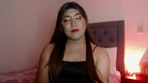 KIM  online show from April 2, 2:31 am