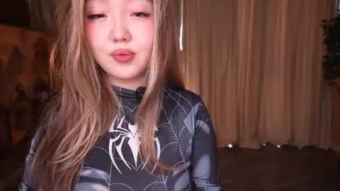 Amely online show from July 5, 4:07 am