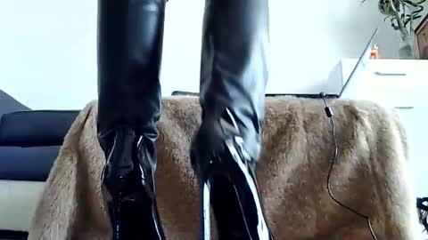 k_queen36 online show from April 23, 12:15 pm