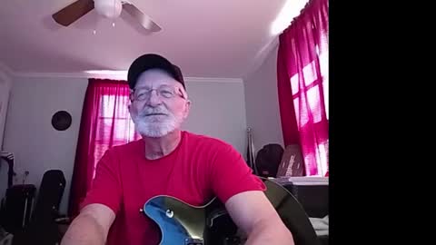 Snapshot of kabriggs136 chatting on February 23, 8:06 pm kabriggs136 online show from February 23, 8:06 pm
