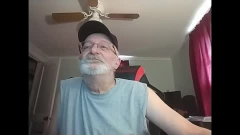 Snapshot of kabriggs136 chatting on May 16, 9:46 pm kabriggs136 online show from May 16, 9:46 pm