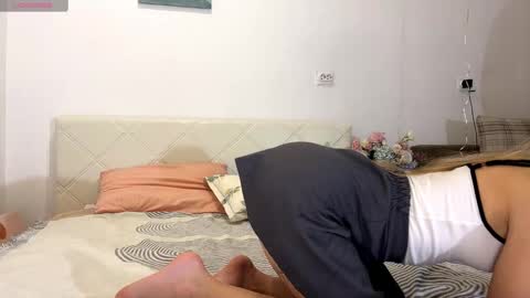 Hi my name is Senia online show from September 25, 12:09 pm