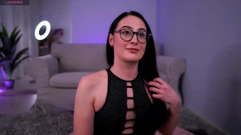 Rose online show from March 23, 11:25 am