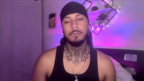 Snapshot of kaelsantos chatting on October 1, 12:33 pm online show from October 1, 12:33 pm