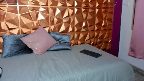 kaelswitch online show from February 6, 10:13 pm