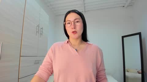 ChloeIndependient model online show from November 6, 3:35 pm