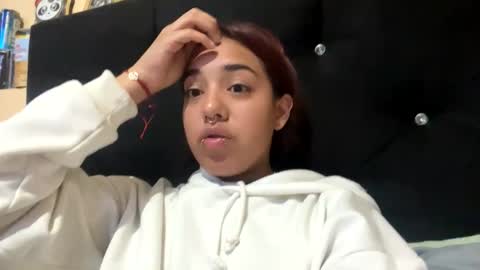 KAHELIINDEPENDENT MODEL online show from February 10, 4:27 am