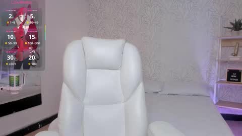 KaiLy online show from October 6, 7:33 pm