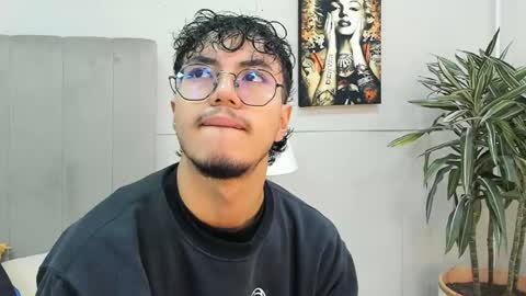 kai_storn online show from May 13, 10:56 am