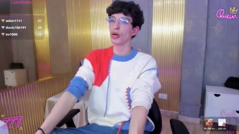 Snapshot of kai_tay1 chatting on March 7, 7:44 pm kai_tay1 online show from March 7, 7:44 pm