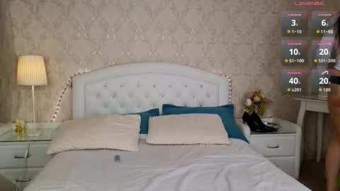 Kaia Monday Thursday FridaySaturdaySunday online show from November 22, 12:15 pm