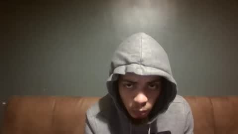 Snapshot of kaikb_ chatting on October 5, 1:37 am kaikb_ online show from October 5, 1:37 am
