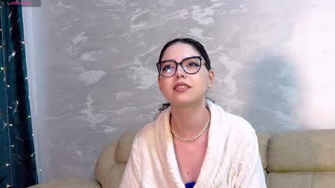Kaila Lewis online show from April 30, 8:57 pm