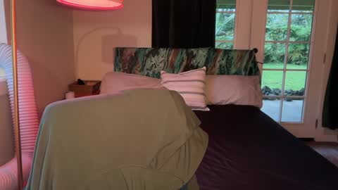 Snapshot of kaileeshy chatting on February 15, 4:09 am Kailee Smile online show from February 15, 4:09 am