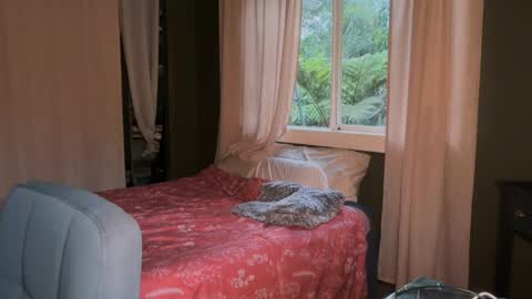 Snapshot of kaileeshy chatting on April 4, 4:33 am Kailee Smile online show from April 4, 4:33 am