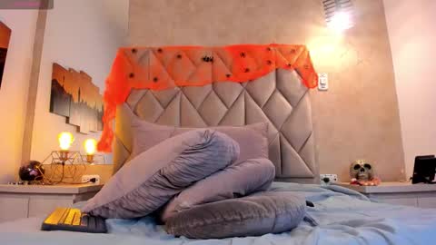 Kailin online show from October 29, 1:02 pm