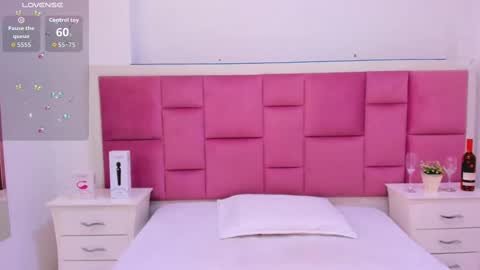 Snapshot of kaily_sweet1 chatting on October 1, 11:05 am kelly online show from October 1, 11:05 am