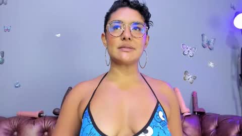 kaira_mosse_ online show from October 16, 1:45 pm