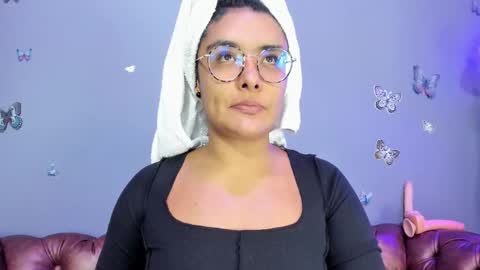 kaira_mosse_ online show from October 22, 11:21 am