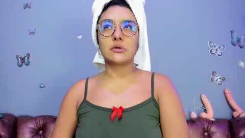 kaira_mosse_ online show from November 21, 11:42 am