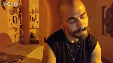 Snapshot of kairovanta33 chatting on February 13, 10:28 pm KairoVanta33 online show from February 13, 10:28 pm