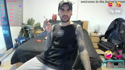 Snapshot of kaiser679 chatting on September 8, 10:20 pm kaiser679 online show from September 8, 10:20 pm