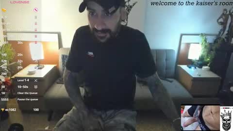 Snapshot of kaiser679 chatting on March 14, 10:48 pm kaiser679 online show from March 14, 10:48 pm