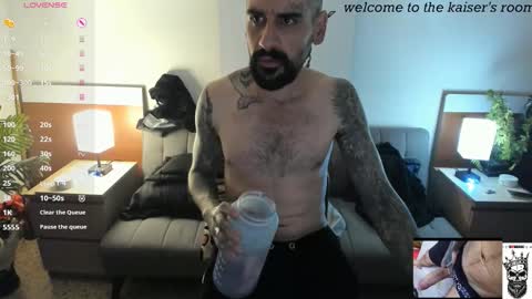 Snapshot of kaiser679 chatting on March 22, 11:19 pm kaiser679 online show from March 22, 11:19 pm