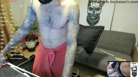 Snapshot of kaiser679 chatting on April 4, 7:28 am kaiser679 online show from April 4, 7:28 am