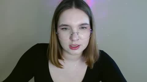 Kaitlin online show from February 26, 12:04 pm
