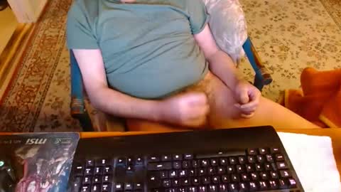 Leon online show from December 5, 4:36 pm