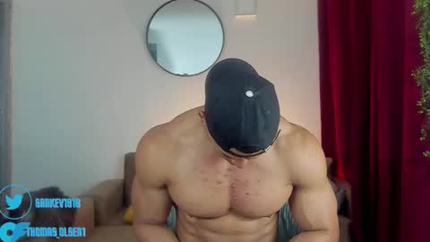 Snapshot of kale_tomson chatting on September 22, 3:41 am kale thomson online show from September 22, 3:41 am