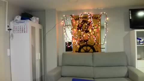 Snapshot of kalem48 chatting on December 18, 12:10 am MusicMen49 online show from December 18, 12:10 am