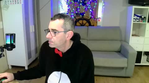 Snapshot of kalem48 chatting on January 5, 9:05 am MusicMen49 online show from January 5, 9:05 am