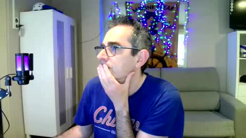 Snapshot of kalem48 chatting on February 10, 9:36 am MusicMen49 online show from February 10, 9:36 am