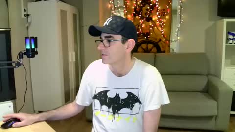 Snapshot of kalem48 chatting on March 9, 10:41 pm MusicMen49 online show from March 9, 10:41 pm