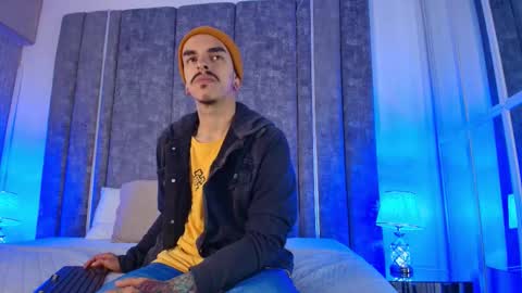 Snapshot of kaletattoos chatting on December 16, 10:31 am Kale online show from December 16, 10:31 am