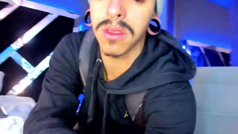 Snapshot of kaletattoos chatting on December 23, 11:08 am Kale online show from December 23, 11:08 am