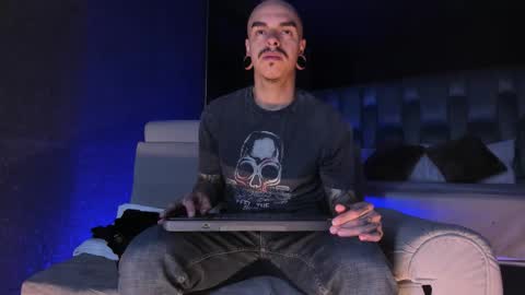 Snapshot of kaletattoos chatting on February 13, 11:17 am Kale online show from February 13, 11:17 am