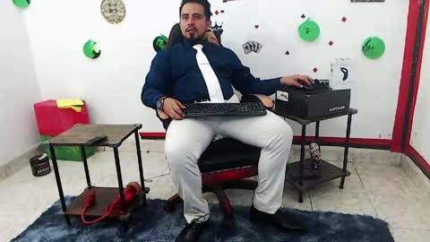 Kaleth online show from May 14, 11:06 am