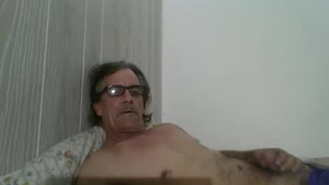 Snapshot of kalifornia91666 chatting on January 11, 9:47 am kalifornia91666 online show from January 11, 9:47 am