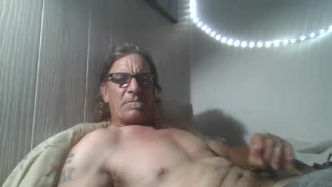 Snapshot of kalifornia91666 chatting on October 4, 1:36 am kalifornia91666 online show from October 4, 1:36 am