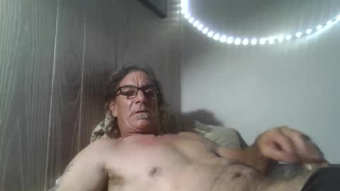 Snapshot of kalifornia91666 chatting on October 8, 6:33 am kalifornia91666 online show from October 8, 6:33 am