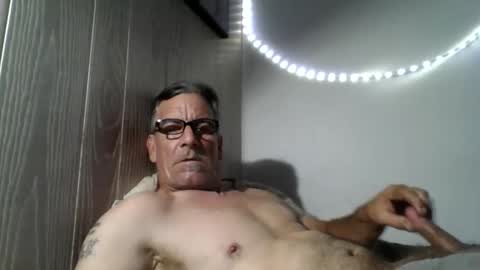 Snapshot of kalifornia91666 chatting on October 31, 9:38 pm kalifornia91666 online show from October 31, 9:38 pm