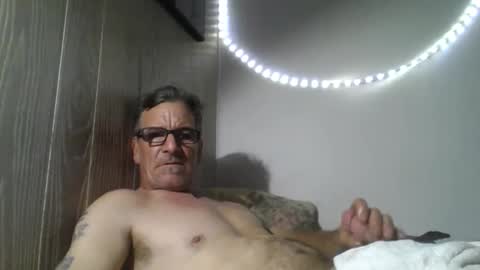 Snapshot of kalifornia91666 chatting on November 17, 5:46 am kalifornia91666 online show from November 17, 5:46 am