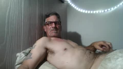 Snapshot of kalifornia91666 chatting on November 25, 3:28 am kalifornia91666 online show from November 25, 3:28 am