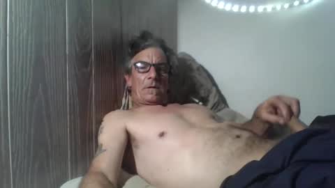 Snapshot of kalifornia91666 chatting on February 10, 11:20 pm kalifornia91666 online show from February 10, 11:20 pm