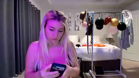 Kaliii jones online show from January 17, 12:15 am